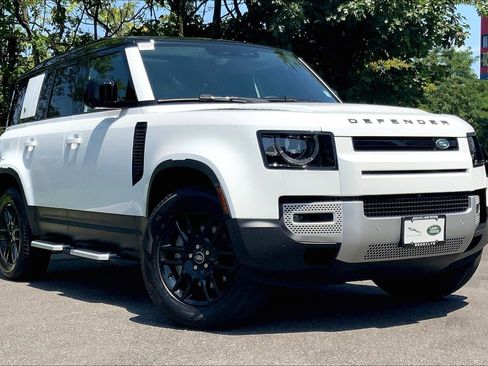 Used 2024 Land Rover Defender 110 S image 2