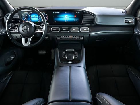 Used 2023 Mercedes-Benz Maybach GLS 600 4MATIC image 15