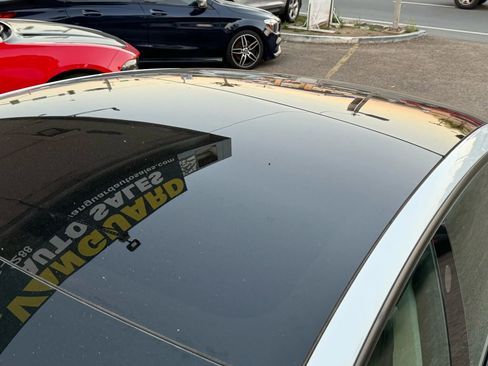 Used 2021 Tesla Model 3 Standard Range Plus image 9