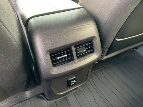 Used 2018 GMC Terrain SLE w/ Driver Convenience Package AWD/4WD image 20