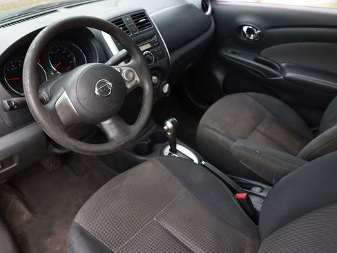 Used 2014 Nissan Versa SV image 13