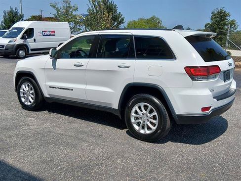 Used 2022 Jeep Grand Cherokee Laredo E RWD image 5