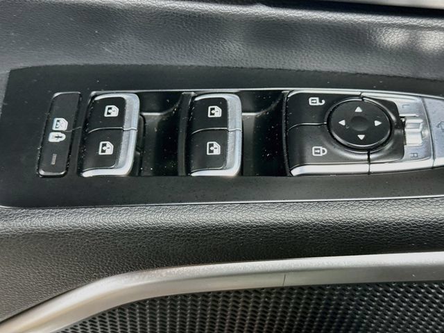 Used 2024 Kia Telluride EX w/ EX Captain's Chair Package AWD/4WD image 11