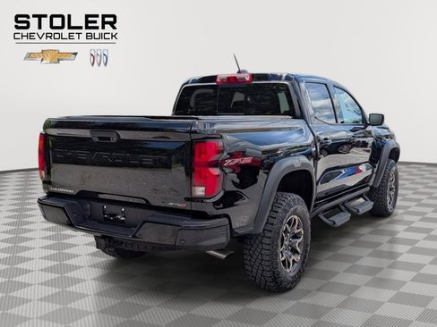 Used 2024 Chevrolet Colorado ZR2 w/ Technology Package AWD/4WD image 5