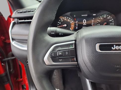 Used 2023 Jeep Compass Limited image 10