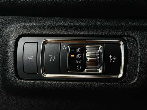 Used 2023 Lincoln Corsair AWD w/ Equipment Group 101A image 55