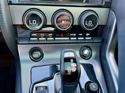 Used 2017 Jaguar F-TYPE R AWD/4WD image 33