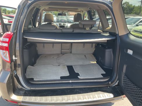 Used 2009 Toyota RAV4 Limited AWD/4WD image 9