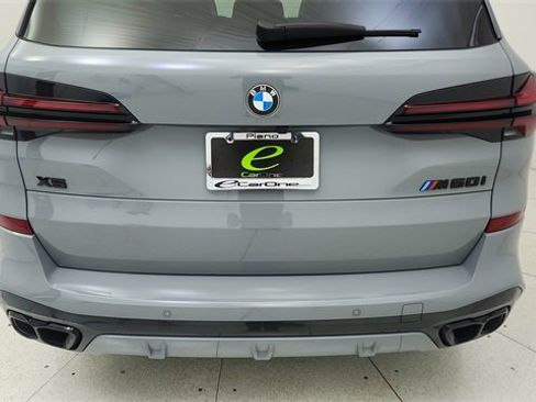 Used 2024 BMW X5 M60i image 11