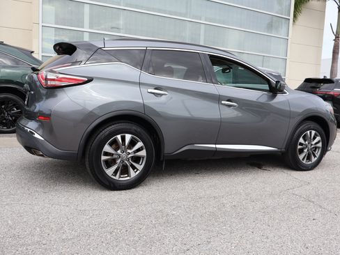 Used 2018 Nissan Murano SV FWD image 9