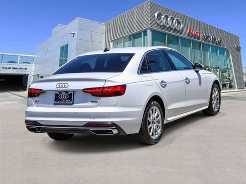 Used 2023 Audi A4 2.0T Premium w/ Convenience Package AWD/4WD image 4