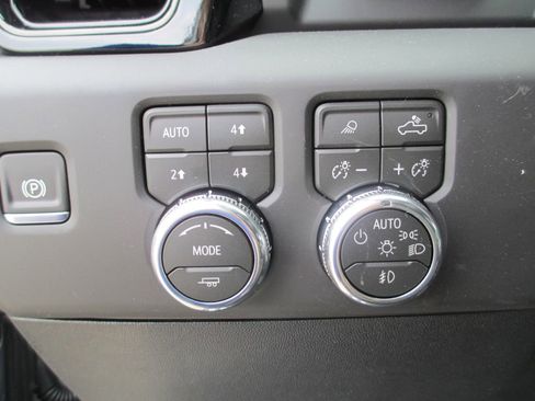 New 2026 GMC Sierra 2500 AT4X AWD/4WD image 17