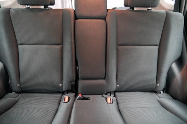 Used 2016 Toyota RAV4 LE AWD/4WD image 21