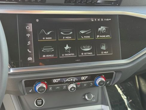 Certified 2025 Audi Q3 2.0T Premium Plus w/ Premium Plus Package image 27