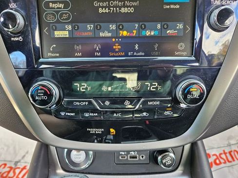 Used 2024 Nissan Murano SV image 23