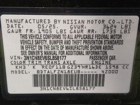 Used 2025 Nissan Versa SV FWD image 33