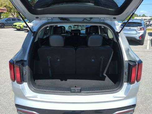 Used 2021 Kia Sorento S w/ Panoramic Sunroof Package FWD image 32