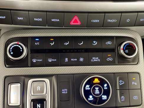 Used 2023 Hyundai Palisade SE AWD/4WD image 9