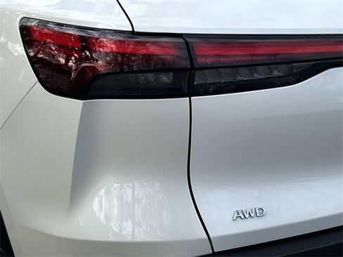 Certified 2024 INFINITI QX60 Luxe w/ Vision Package image 12