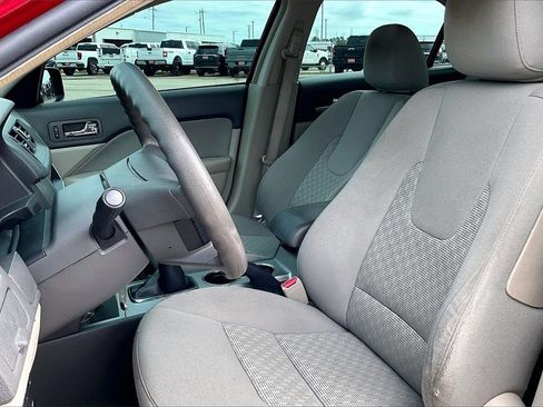 Used 2010 Ford Fusion S image 17