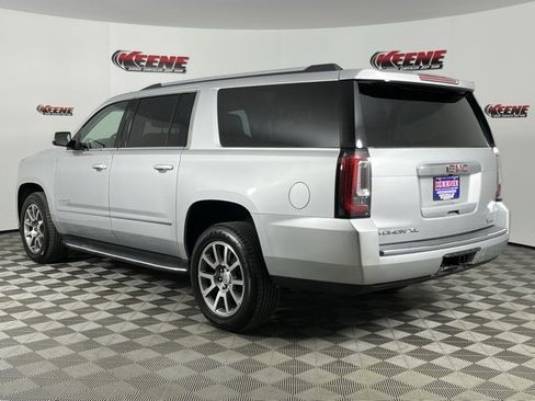 Used 2020 GMC Yukon XL Denali image 6