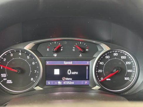 Used 2022 GMC Terrain SLT w/ Infotainment Package II AWD/4WD image 11