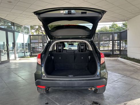 Used 2017 Honda HR-V EX image 15