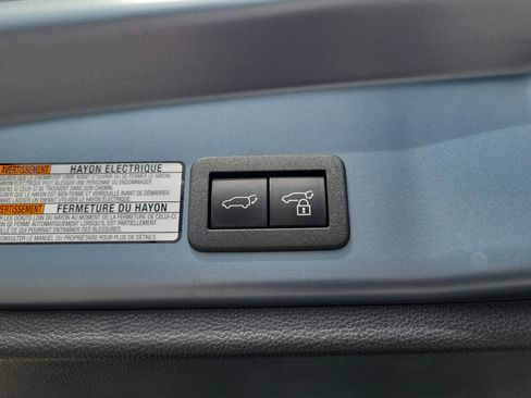 Used 2024 Toyota Corolla Cross AWD Hybrid image 18