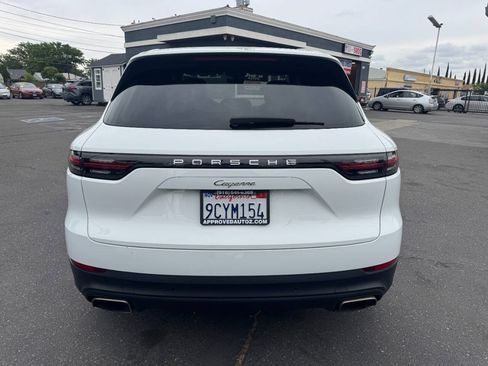 Used 2020 Porsche Cayenne AWD/4WD image 6