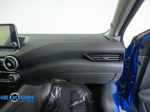 Used 2024 Nissan Sentra SR FWD image 41