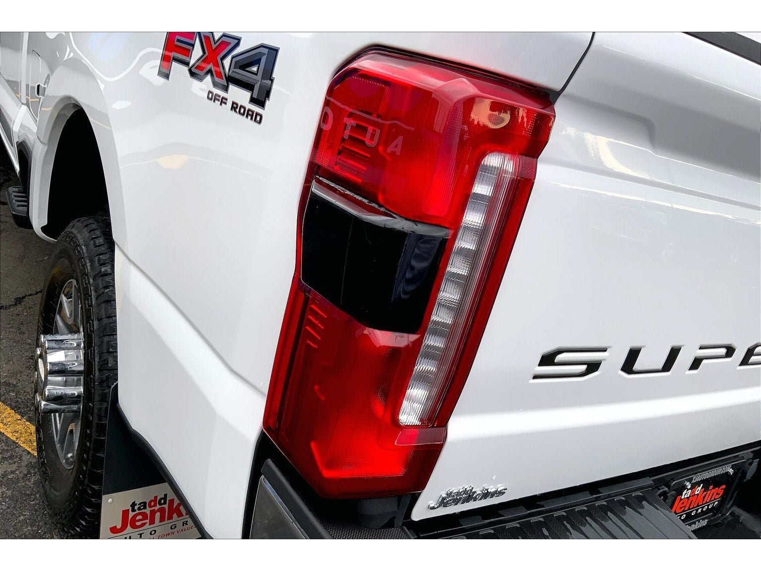 Used 2025 Ford F350 Lariat AWD/4WD image 30