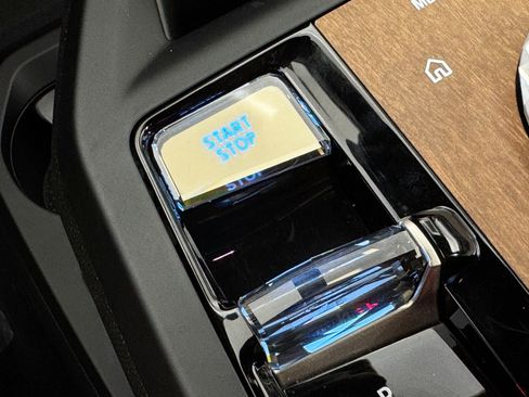 Used 2023 BMW iX M60 w/ Executive Package image 33