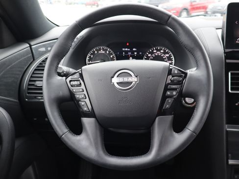 Used 2024 Nissan Armada SL w/ Midnight Edition Package AWD/4WD image 17