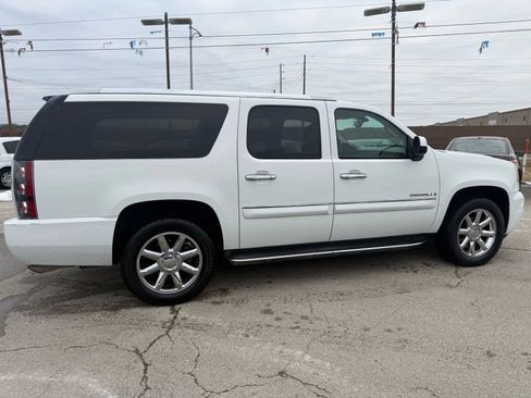 Used 2008 GMC Yukon XL Denali image 6