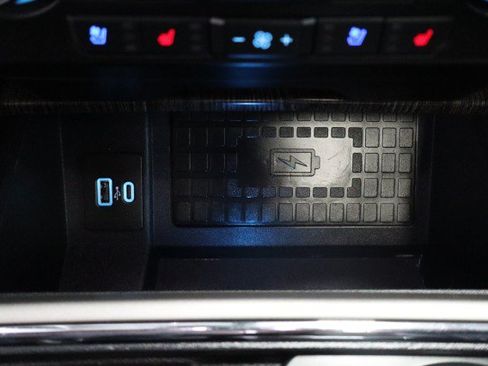 Used 2021 Ford F250 Lariat w/ Lariat Ultimate Package AWD/4WD image 53