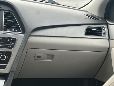 Used 2017 Hyundai Sonata SE FWD image 26