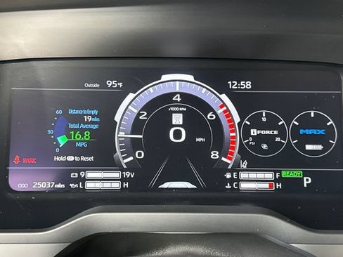 Used 2025 Toyota Tundra Capstone AWD/4WD image 39