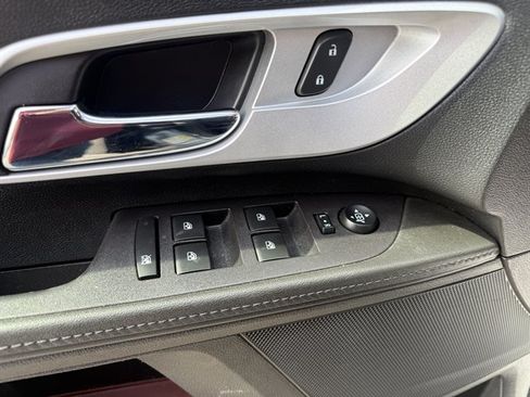 Used 2017 Chevrolet Equinox LT w/ Convenience Package FWD image 17