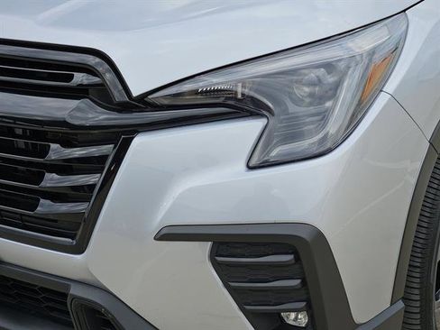 Used 2024 Subaru Ascent Onyx Edition image 5