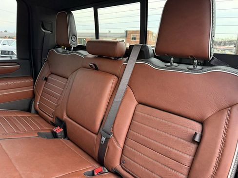 Certified 2025 GMC Sierra 3500 Denali Ultimate image 19