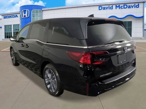 New 2026 Honda Odyssey Touring image 4