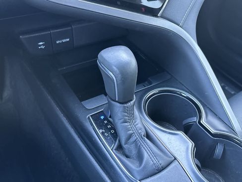 Used 2018 Toyota Camry SE w/ Convenience Package image 21