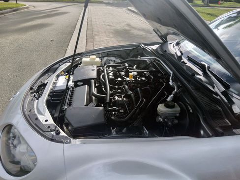 Used 2006 MAZDA MX-5 Miata Grand Touring RWD image 45
