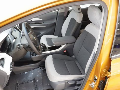 Used 2017 Chevrolet Bolt LT image 13