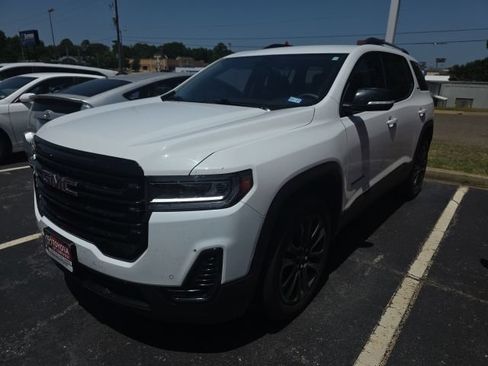 Used 2023 GMC Acadia SLE w/ Driver Convenience Package FWD image 1