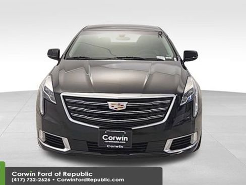 Used 2019 Cadillac XTS Luxury image 2