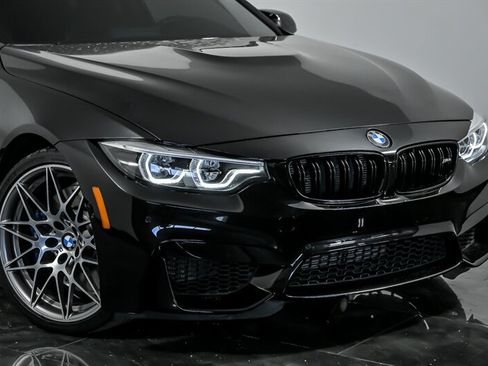 Used 2020 BMW M4 Coupe w/ Executive Package RWD image 2
