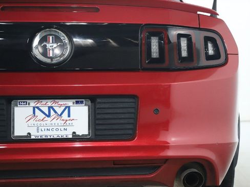 Used 2013 Ford Mustang Premium image 38