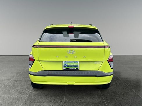 Used 2024 Hyundai Kona SEL FWD image 8