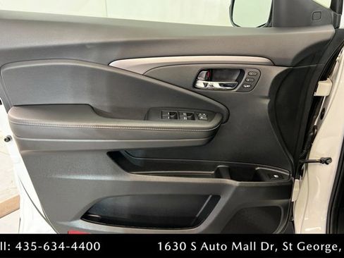 Certified 2025 Honda Ridgeline RTL image 14